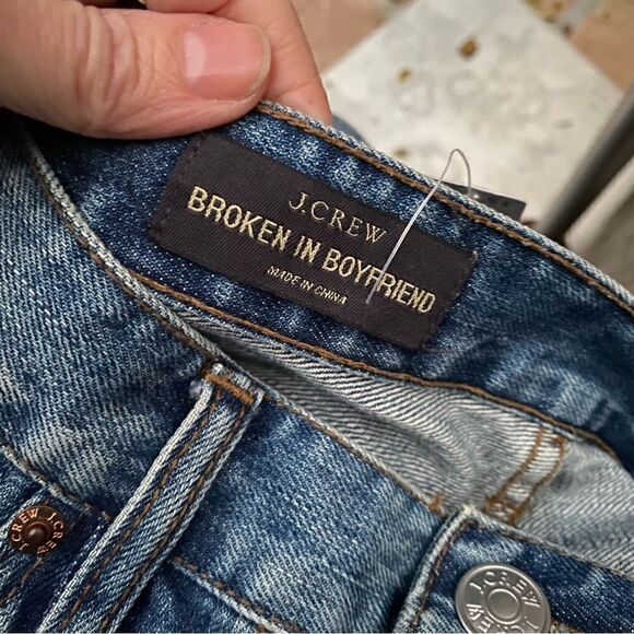 J Crew  Broken In Boyfriend Medium Wash Jeans Patchwork style size 24 NWT - Picture 6 of 7